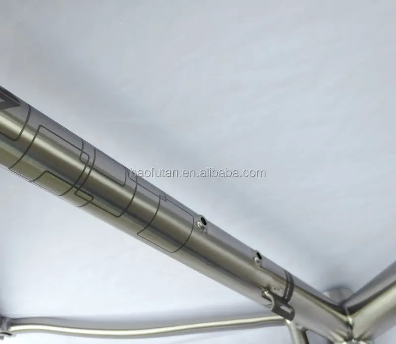 New model titanium road bike frame 700C disc brake integrated headtube internal cable routing frame