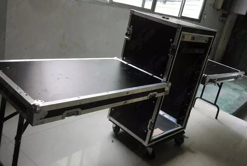 3-door shockproof double layer amplifier flight case, rack case with mixer bracket