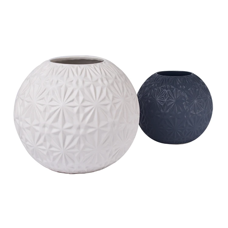 Wholesale modern style snowflake embossed matte black home decor ceramic vase