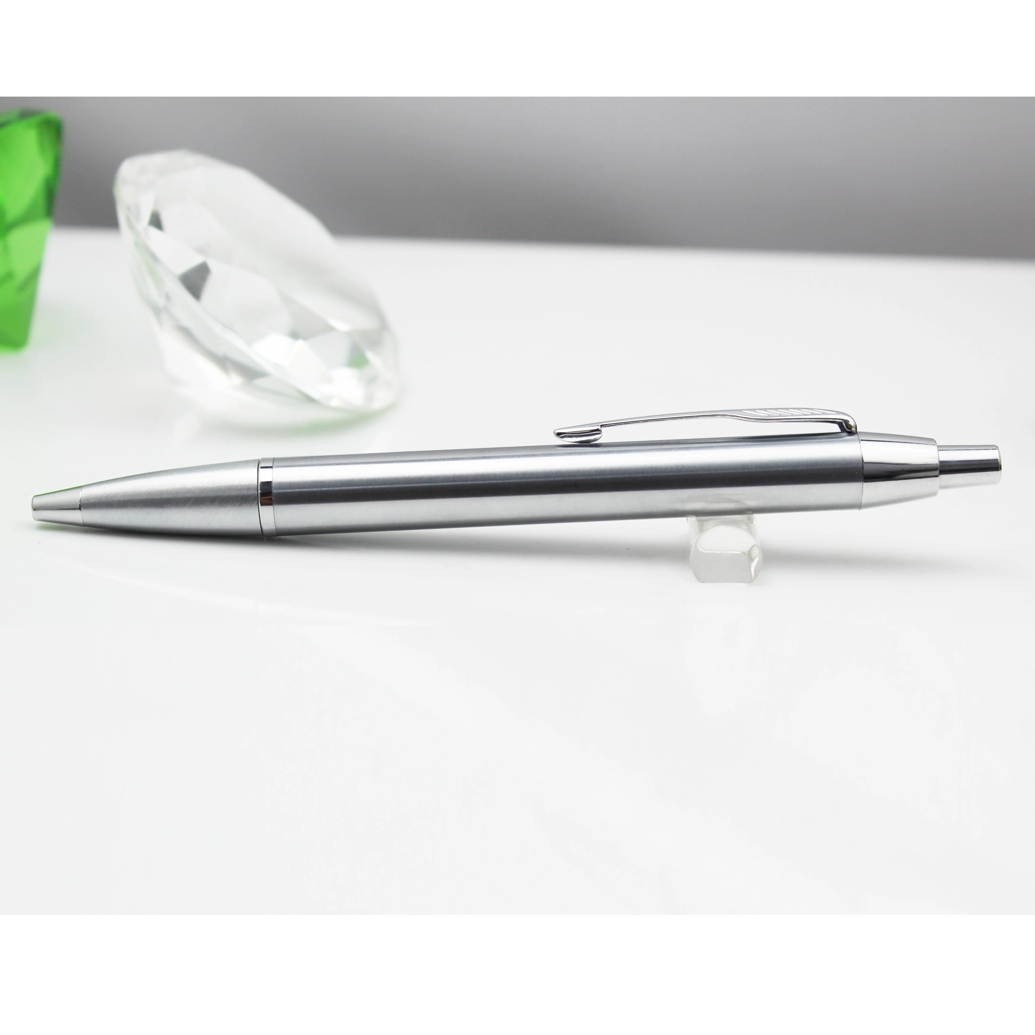 JXM-115 High quality advertising custom logo press action metal click ball point pen