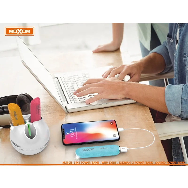 Gift items Power Bank Station Fast Charging 3 Mini PowerBank 3350mah MOXOM Powerbank Smart With Cables