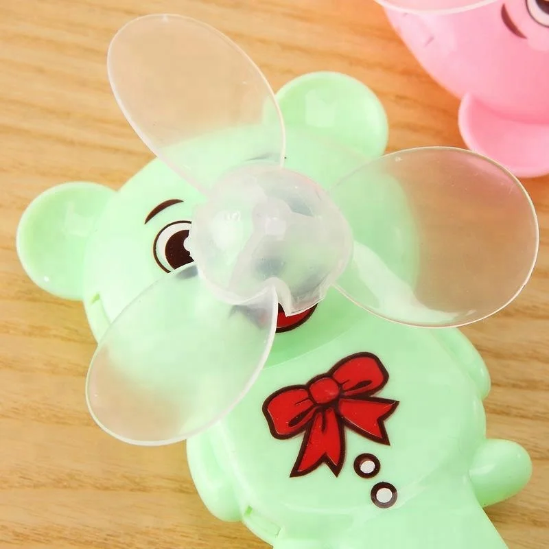 Ручной портативный вентилятор с мультяшным медведем для детских игрушек