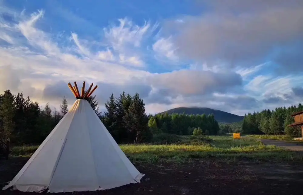 
luxury wooden pole outdoor camping teepee indian tent 