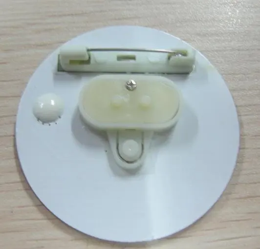 Wholesale Smile Face LED Flashing Pin Badge for Decoration, Led Pin Badge can bring Good Mood,