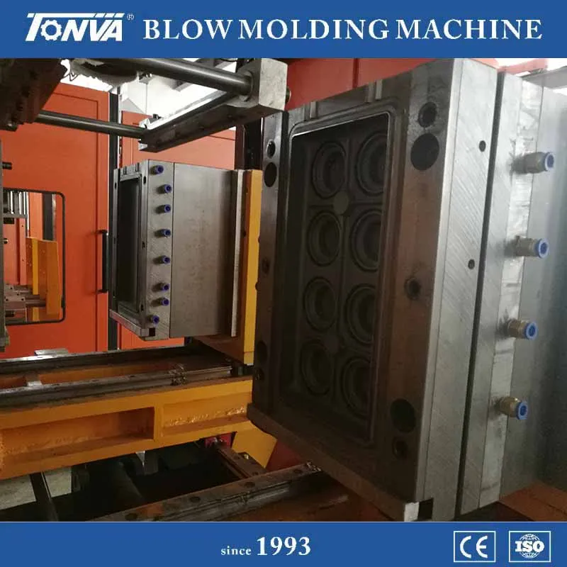 Toy LEGO production making on PE extrusion blow molding machine