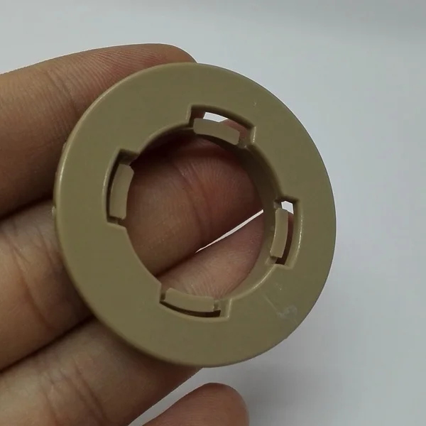 China auto clips plastic fasteners for cars mat