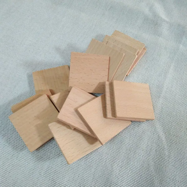 Custom Square Wooden Small Blank Pieces Solid Wood Chips Smoothy
