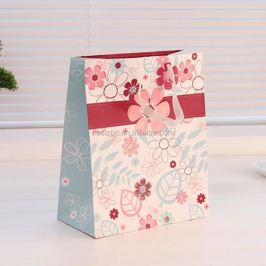 2020 Cheap Wholesale Custom Logo Printed Cartoon Packing Kraft Paper Bag,High quality Recyclable Cartoon Shopping Paper Gift Bag