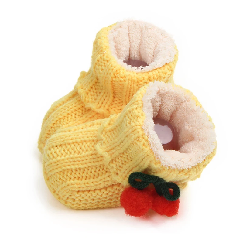 High quality warming cotton winner crochet baby shoes baby boots