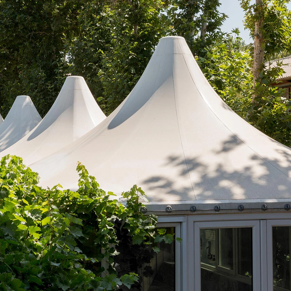 Мембранные конструкции, затеняющая сталь, Pvdf, машина для сварки карпортов, ткань, здание, высокочастотная Ptfe, структура на растяжение стадиона