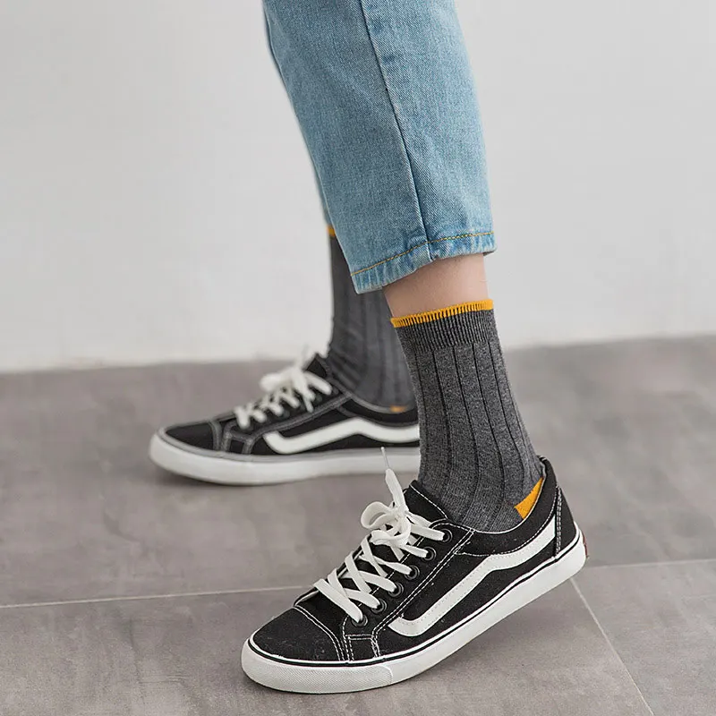 
Japanese Lattice & Vertical Stripes Harajuku Men Fashion Causal Sock 