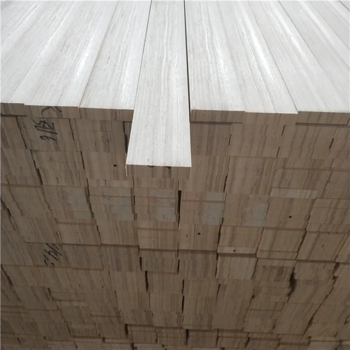 Poplar lumber block Recon white wood timber