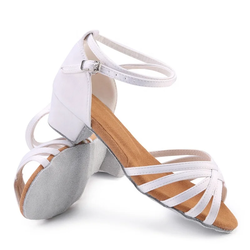 Для взрослых, с мягкой подошвой; Обувь для бальных танцев; Обувь для латинских танцев; Для продажи хорошее качество белые туфли для латинских танцев шлёпанцы Шлёпанцы на выход, в наличии