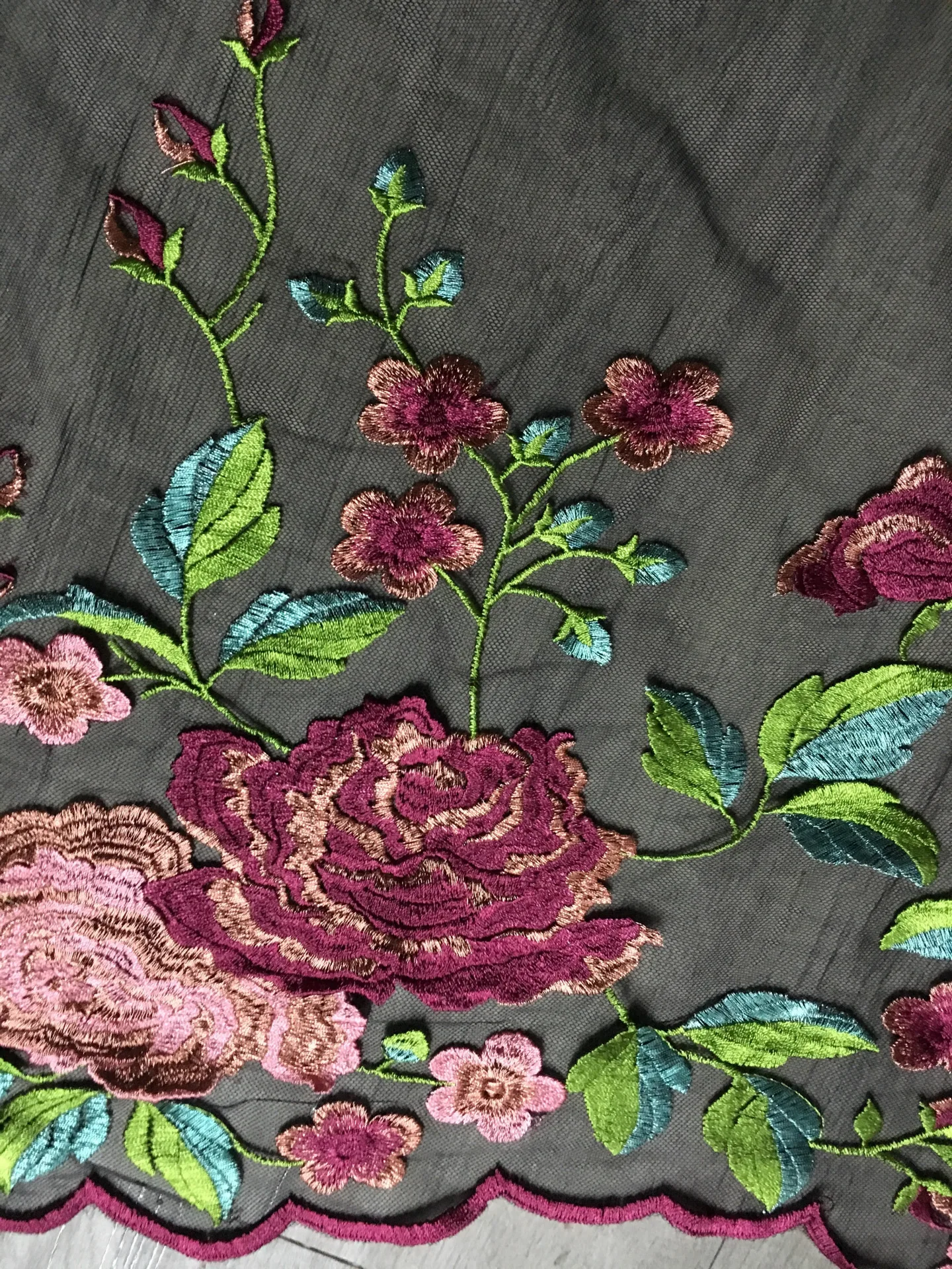 High Quality Wholesale embroidery  flower Mesh Lace Fabric For indian bridal wedding evening dress