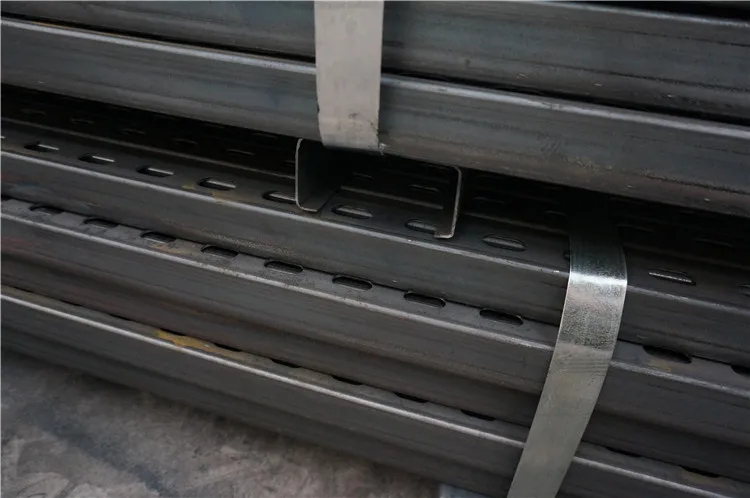 Slotted Steel Strut C Channel Seismic System Bracing Unistrut Galvanized Perforated Slotted C Steel Profiled Channel