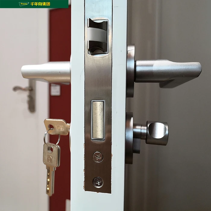 Hot Sale Factory Price Modern Design Waterproof Internal House Bedroom Front Entrance Classic Main Wooden Door Design