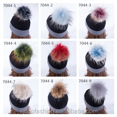 Colorful Wholesale factory price raccoon Fur Pompom For Beanie Hat