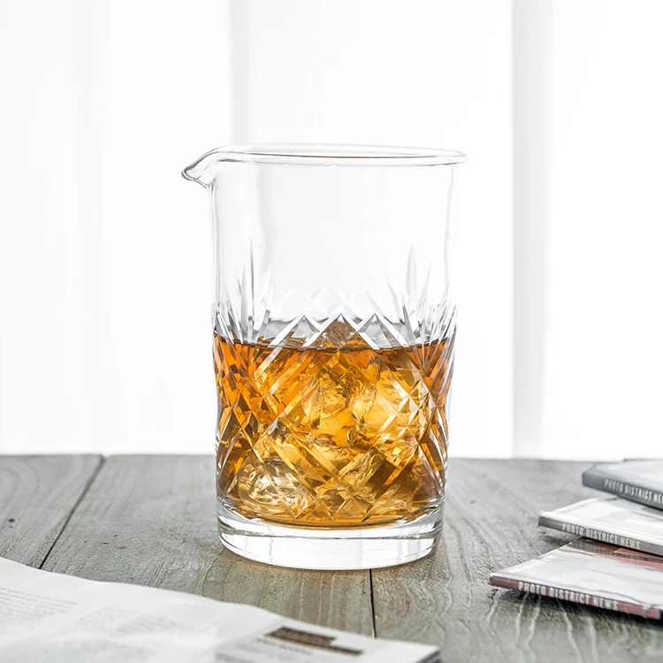 Exquisite Seamless Lead-free Crystal Cocktail Mixing Glass