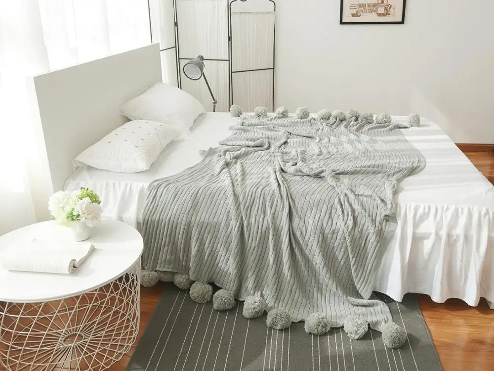 Ins hot sale 7 colors 100% cotton knitted pom pom throw blankets