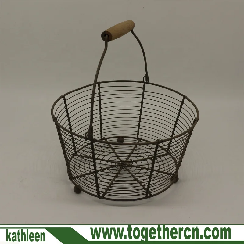 
Vintage Small Metal flower Basket Wire Mesh Chicken Egg Gathering Basket 