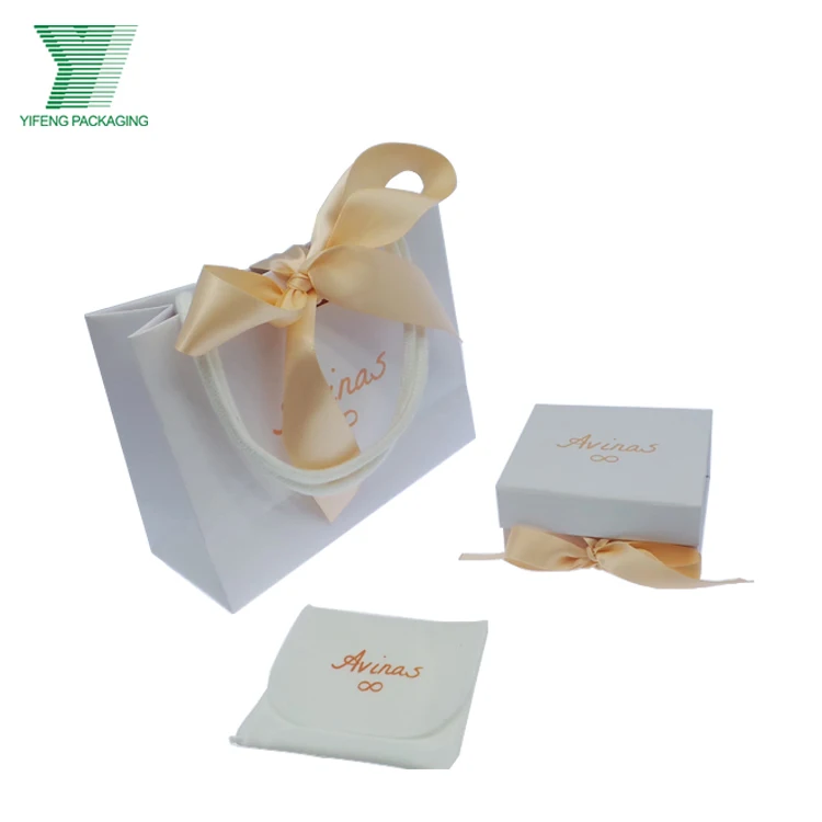 High quality in guangzhou with top grade packing custom small boutique gift bags jewellery gift pouch promotional paper gift bag
