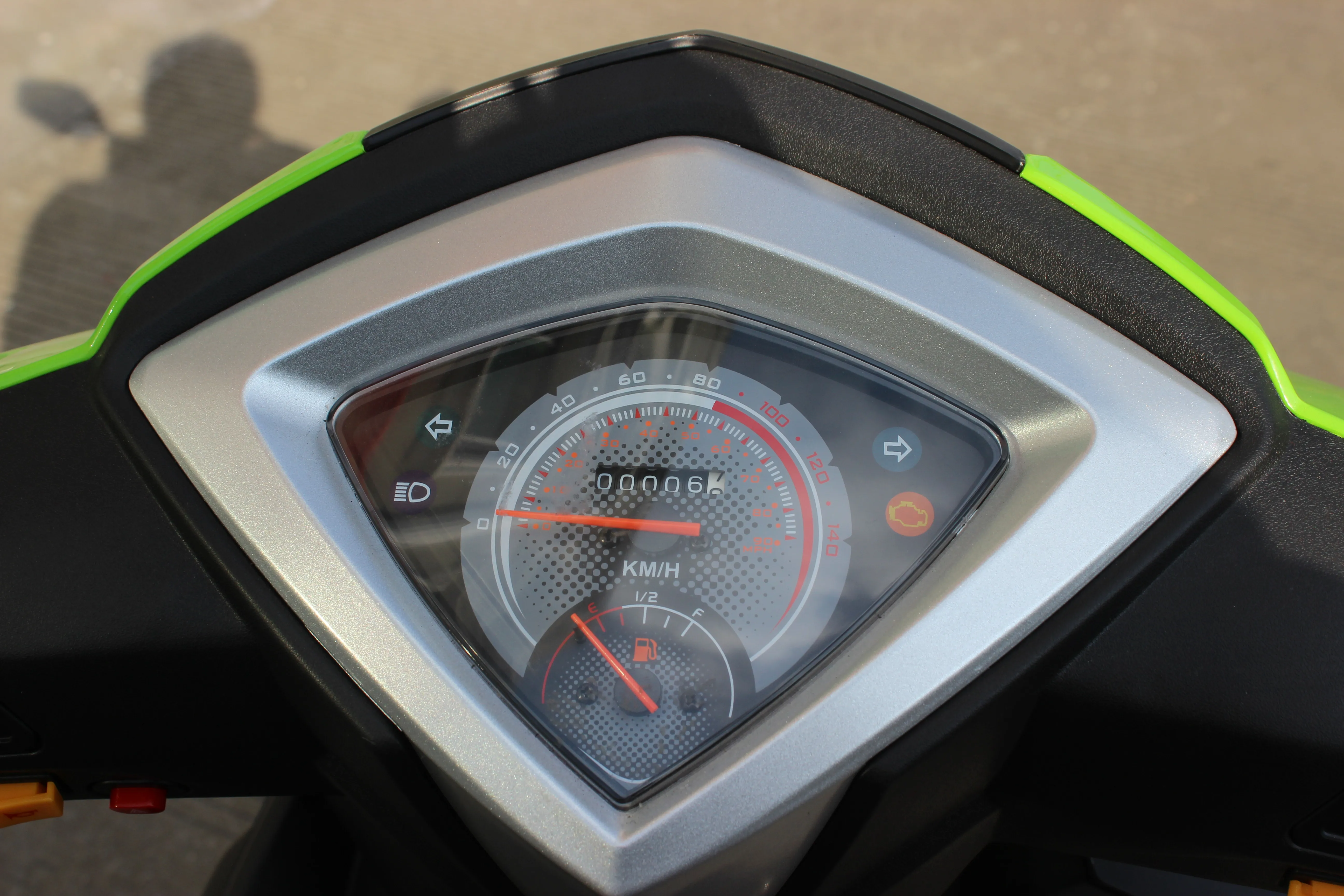 Jiajue 150cc patent design Air cooled GY 7 power gasoline scooters.