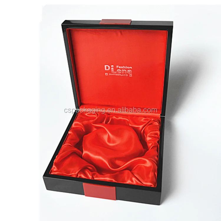 High End Glossy Lacquer Painting Luxury logo With SIlk Lining Wooden Packaging Gift box