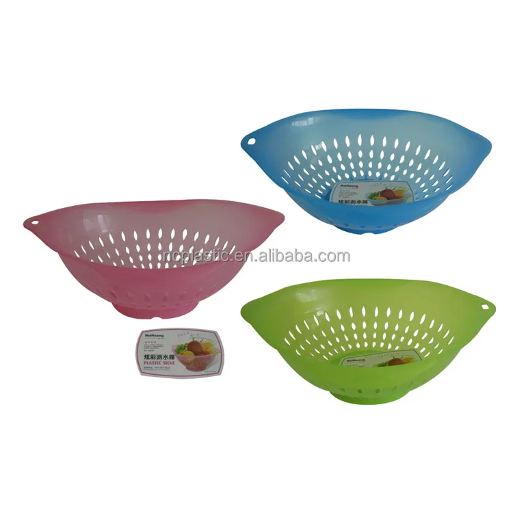 medium sized transparent fruit plastic card skimmer with handle