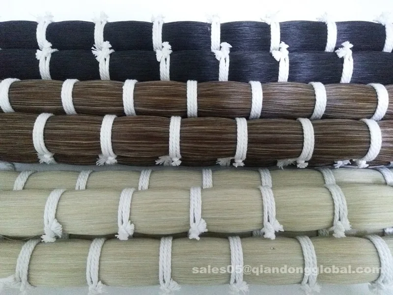 
Finely processed horse tail hair cleaned and organized by length 