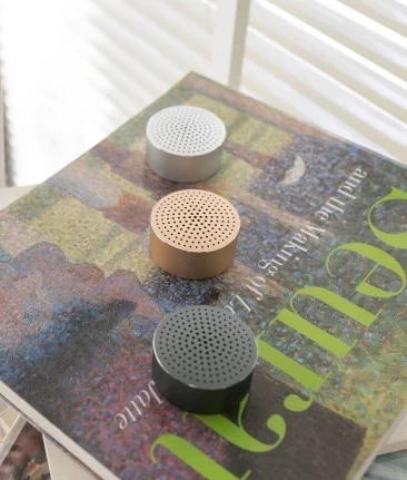 
Original Xiaomi Speaker MI Wireless Mini Portable Speaker Stereo Handsfree Music Square mini sound box speaker 