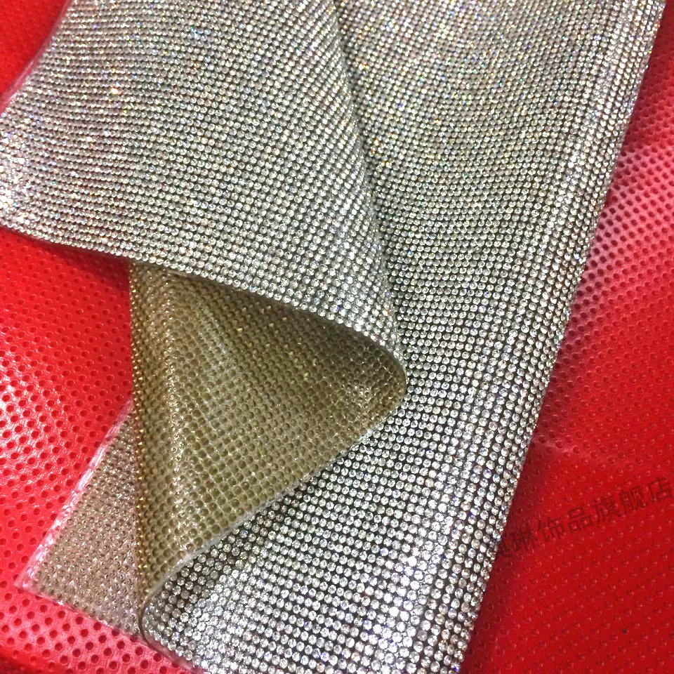 Aluminium crystal sheet with hot fix glue