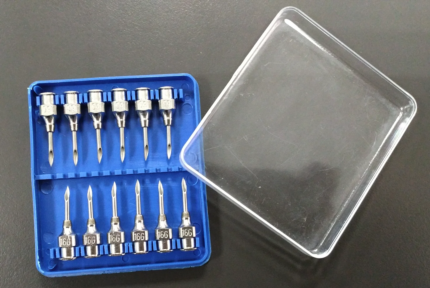Disposable sterile surgical stainless steel veterinary metal needles for animals