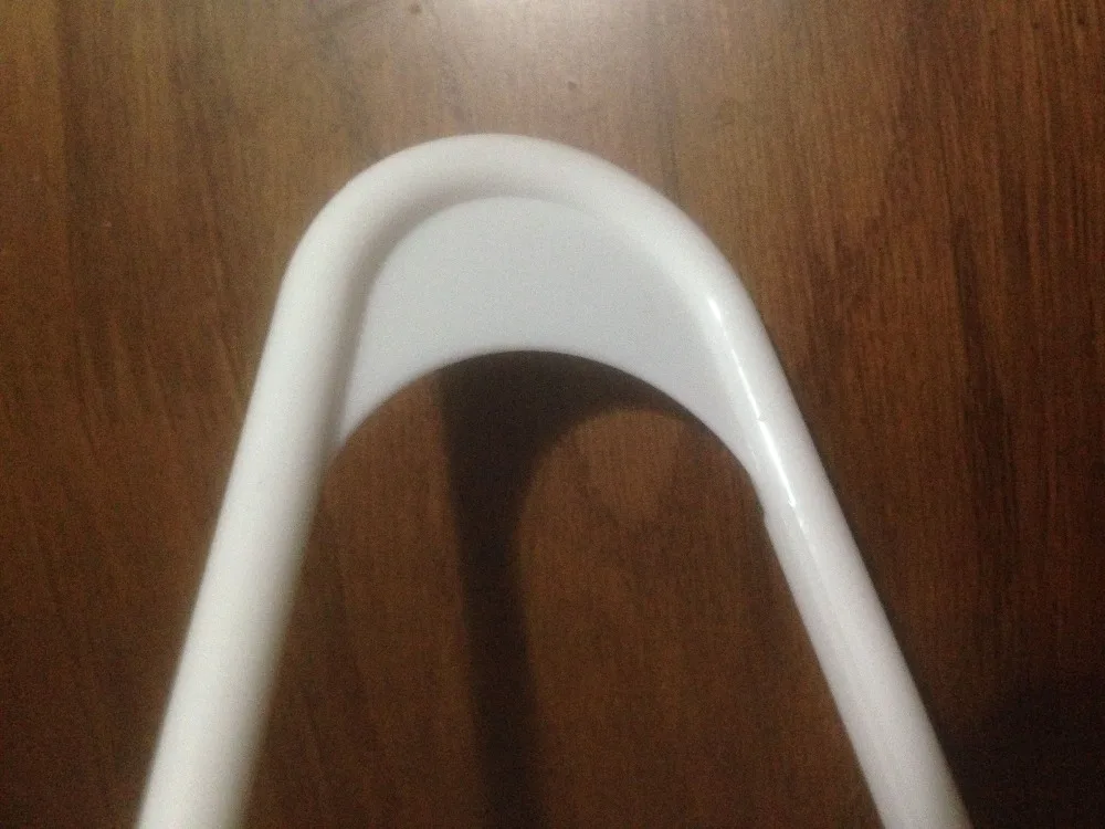 Inspring Best Standard Everyday White Plastic Hangers, Made in China Long Lasting Tubular Hangers