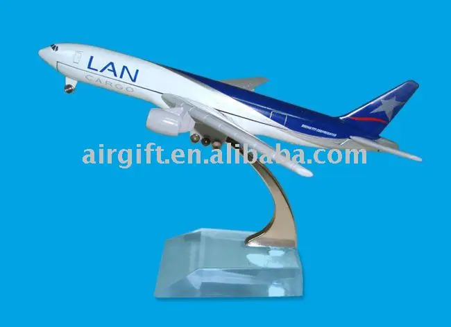 BOEING 777 LAN LOGO, DIECAST AIRCRAFT MODEL