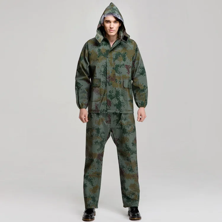 
pvc and polyester camouflage raincoat for outdoor 