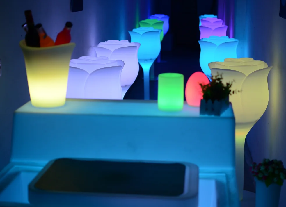 RGB color plastic battery powered led rose bar table
