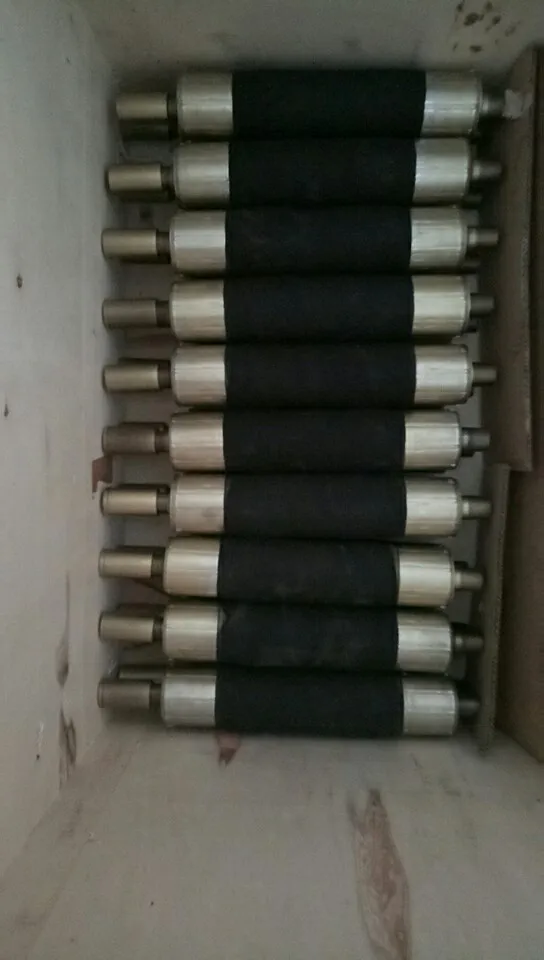 Inflatable rubber packer for grouting water or cement