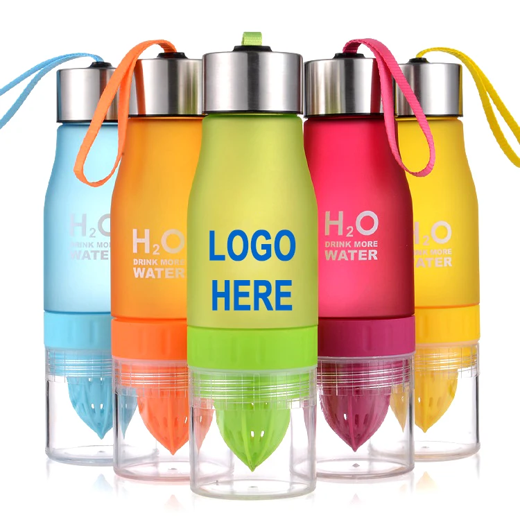 Colorful Plastic Lemon Cup Manual Portable Fruit Juice Bottle Fruit Infuser Water Bottle