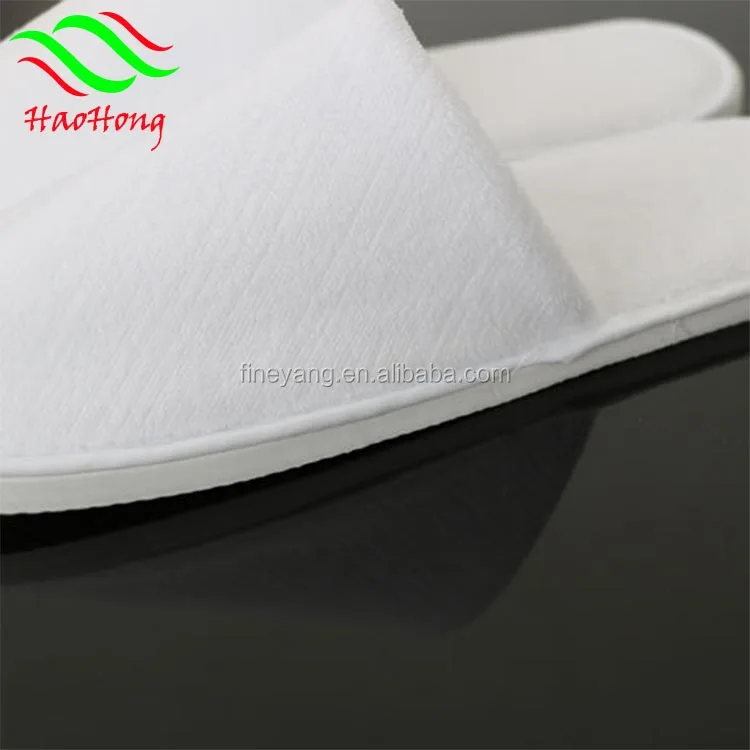 Low-Priced Wholesale Embroidered Slippers New Models for Men for Hotel Amenities