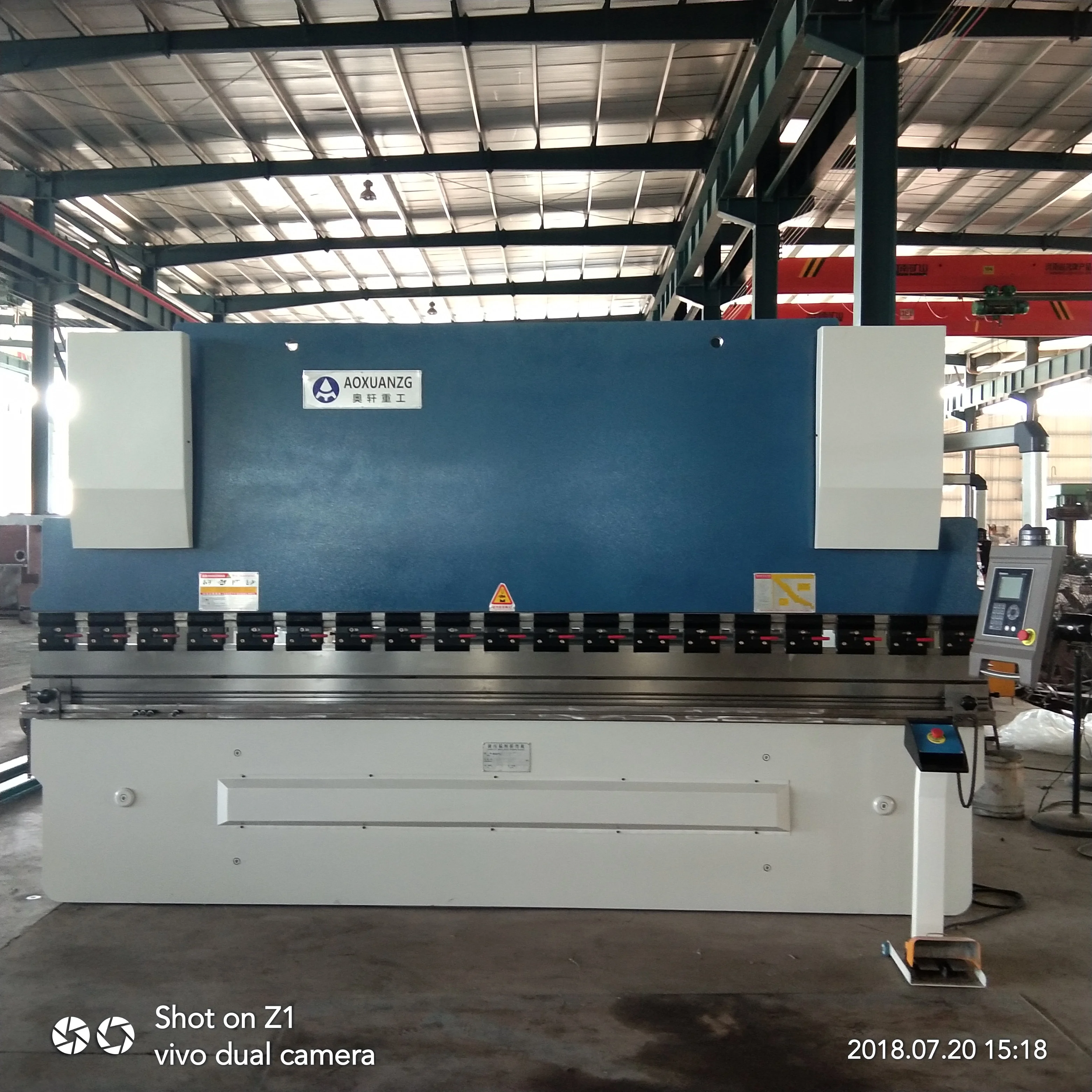 WC67K-30T 1600m электро-гидротермальный листогибочный станок c системой E21