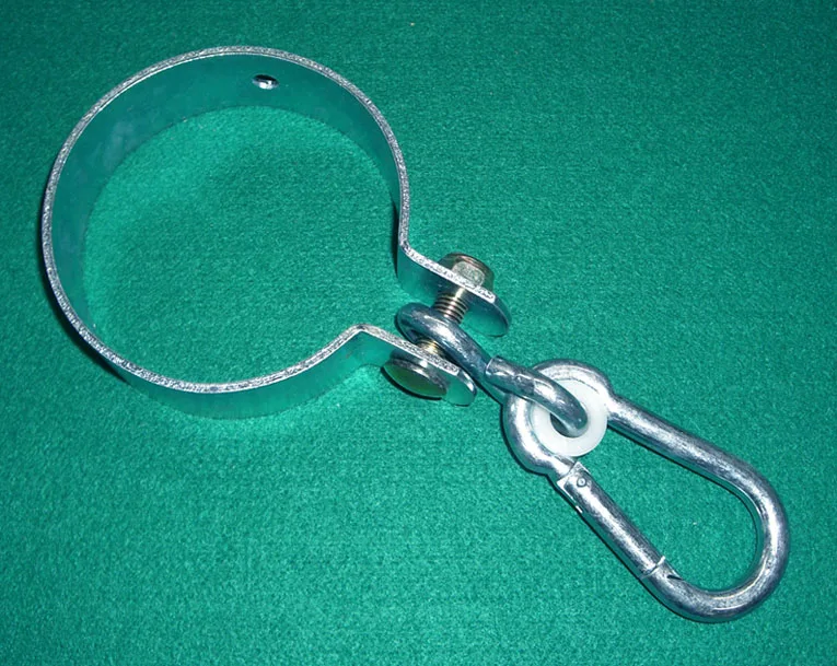 swing hook with bolt out door for wing  toy