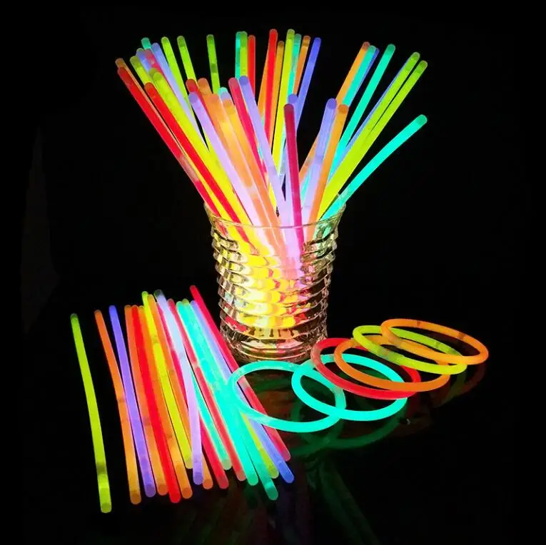 8 GLOW BRACELET COMBINED WITH CONNECTOR AND GLOW STICKS PACKED IN TUBES OF 100PCS