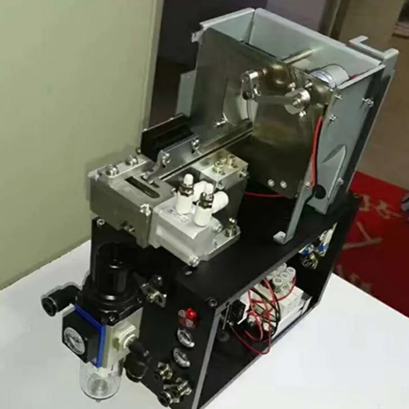  Электрическая отвертка с регулируемым крутящим моментом и автоматической подающей системой