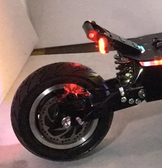 YUME hot sales 60v 20ah  lithium battery dual hub motor electric scooter for adults  with seat