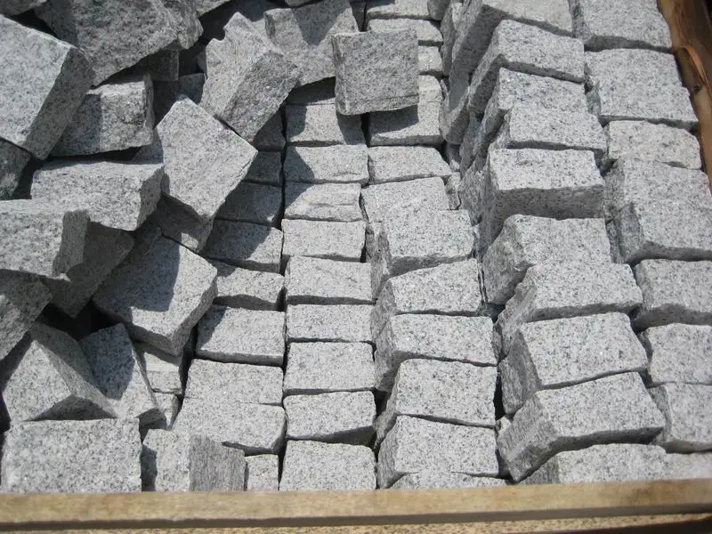 Cheap Natual Split Light Grey Granite Patio Cobblestone Driveways Pavers Stone 10*10 for Sale