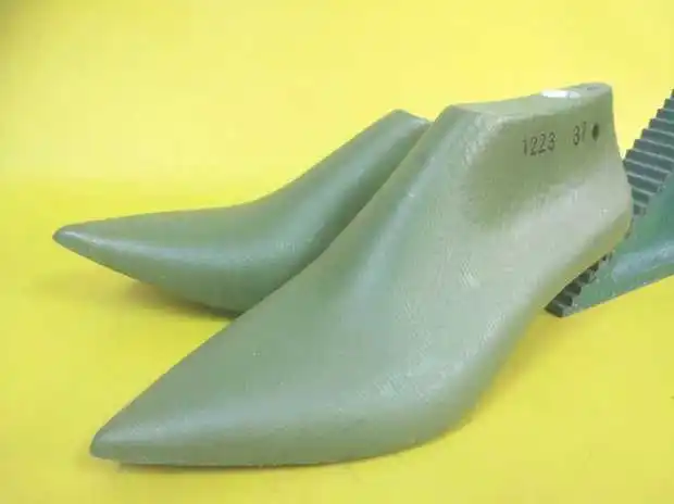 Ladies pointed toe middle heel sandal plastic shoe lasts 4.5cm