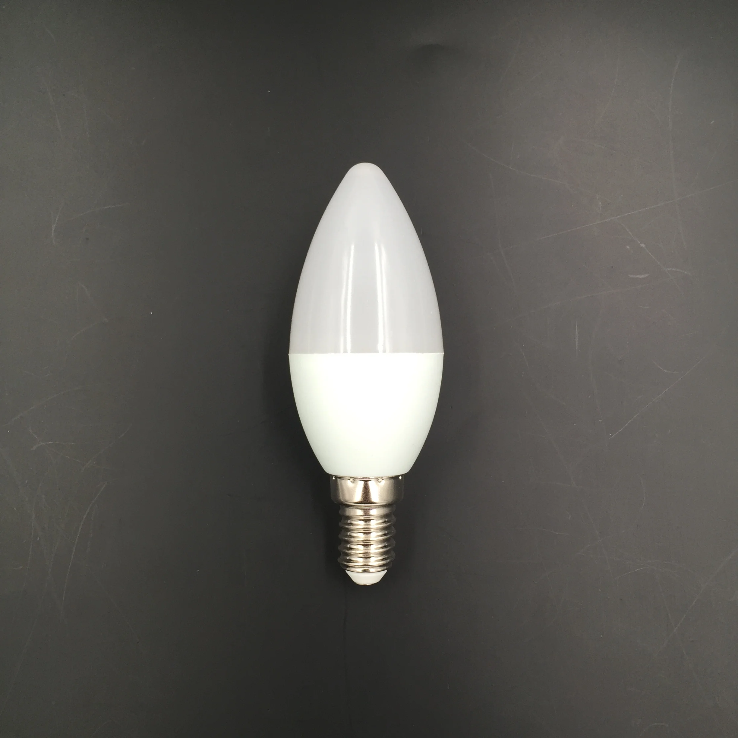 NEW ERP 2021 Energy Saving led candelabra Lamp Led 4w 5w  6w 7w  C37 Candle E27 E14 Led Light Bulb