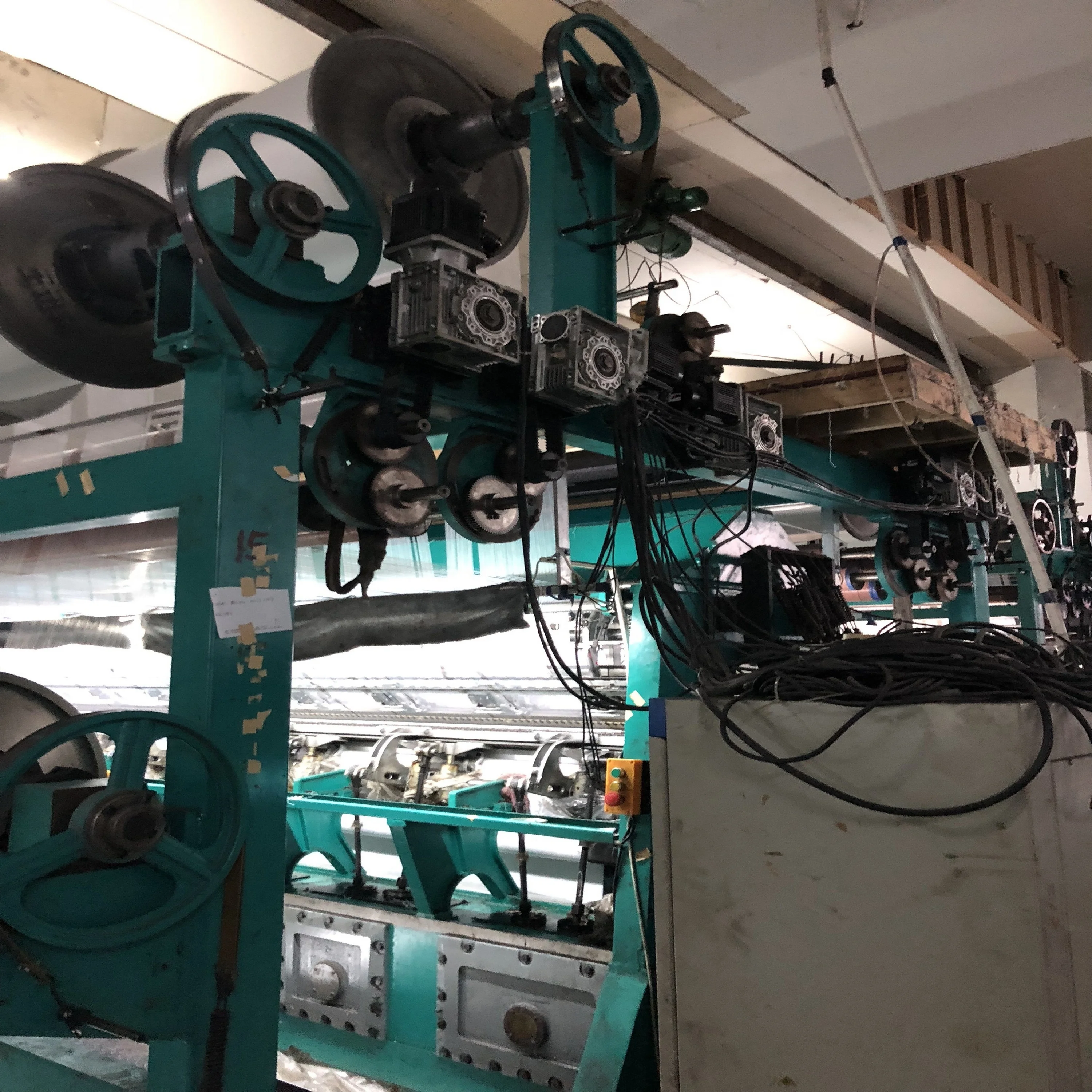 Hot selling good quality yarn warp knitting machine