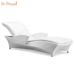 Wholesale modern rattan wicker swimming pool rattan outdoor chaise lounge chair set for patio and villa