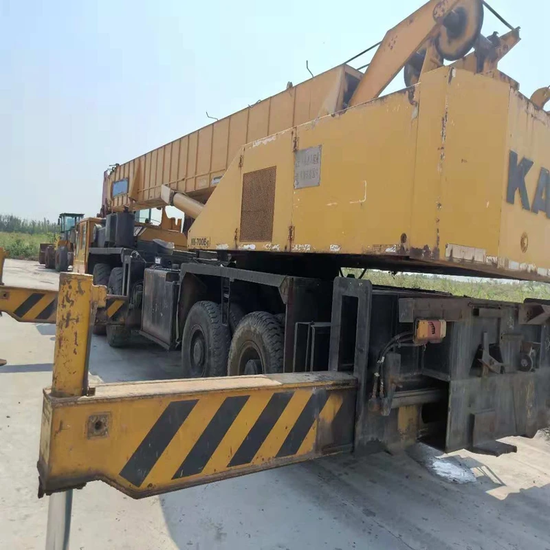 Japan imported Kato NK700E 70 tons lifting capacity Mitsubishi chassis used truck crane